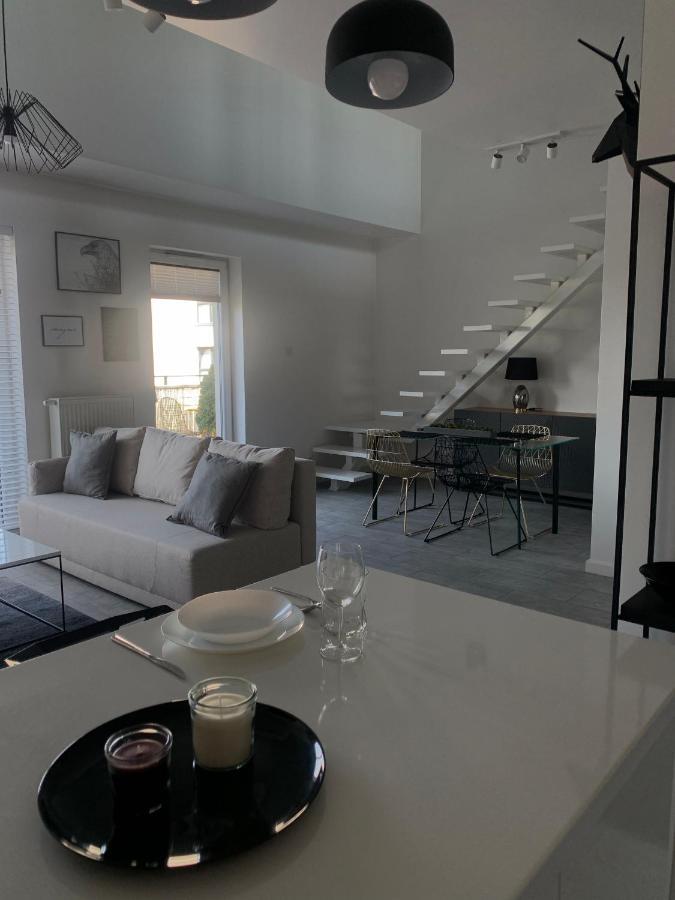 Ekskluzywny Penthouse Z Ogrodem W Centrum Lodzi Exterior photo