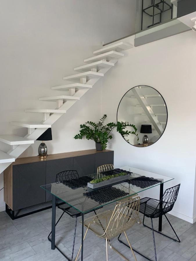 Ekskluzywny Penthouse Z Ogrodem W Centrum Lodzi Exterior photo
