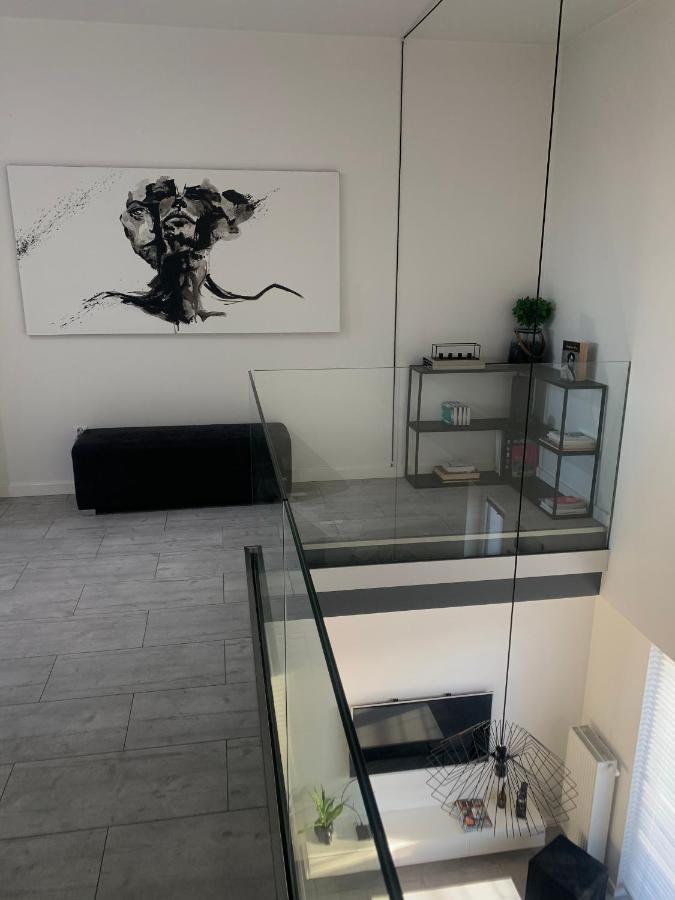 Ekskluzywny Penthouse Z Ogrodem W Centrum Lodzi Exterior photo