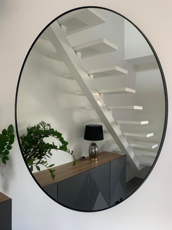 Ekskluzywny Penthouse Z Ogrodem W Centrum Lodzi Exterior photo