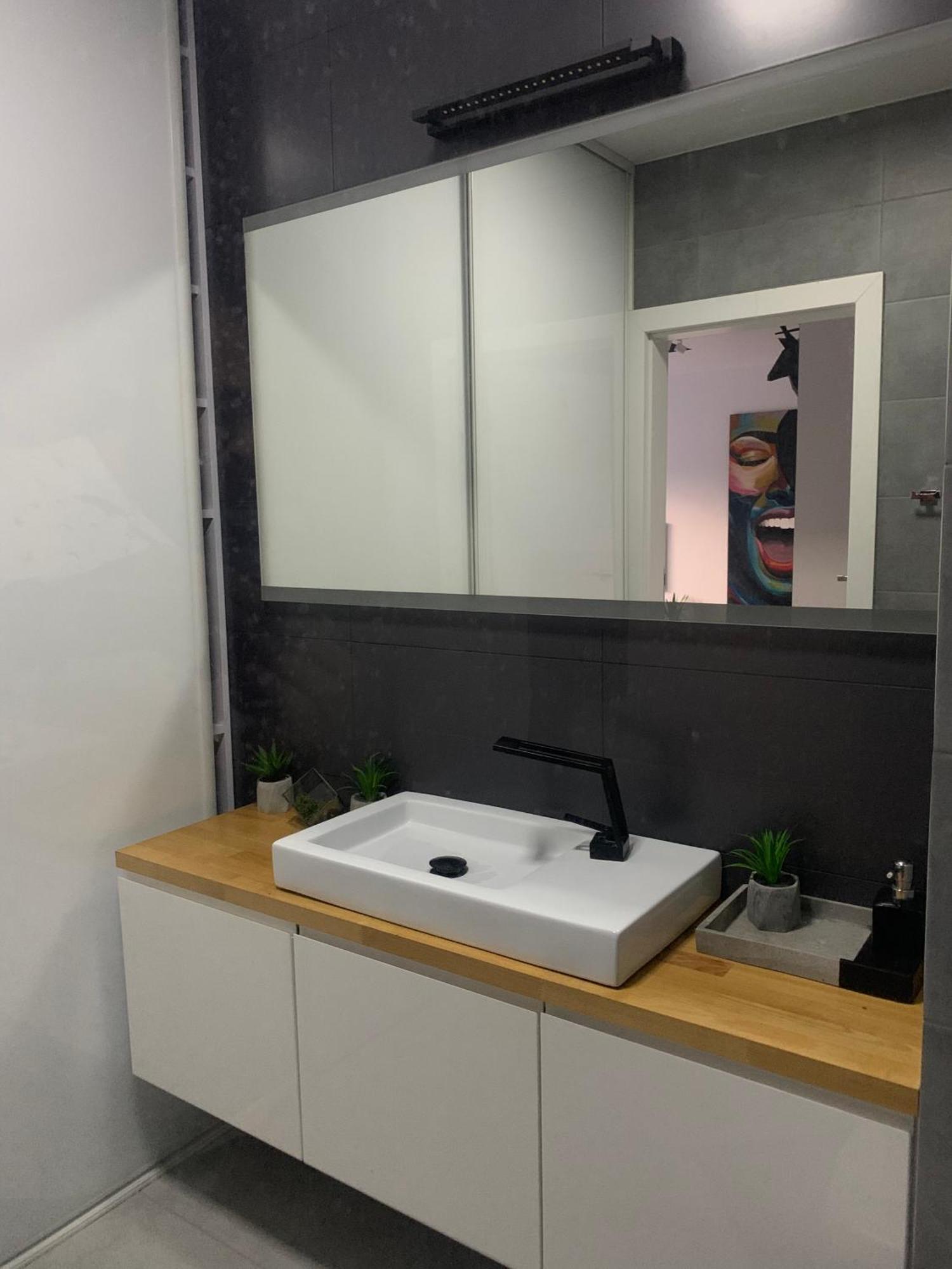 Ekskluzywny Penthouse Z Ogrodem W Centrum Lodzi Exterior photo